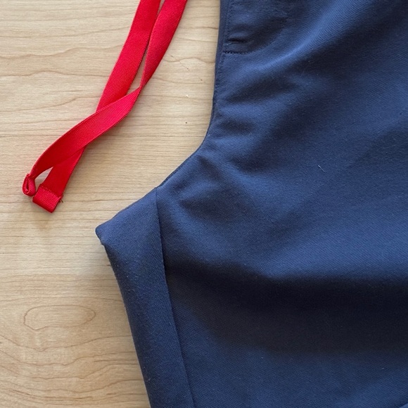 FIGS Technical Collection Zamora Women’s Charcoal Jogger Scrub Pants, Petite Med - Picture 9 of 12